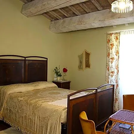 Poggio Dei Prugnoli לינה וארוחת בוקר 3*