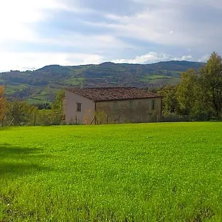 Poggio Dei Prugnoli לינה וארוחת בוקר 3*