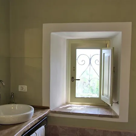 Alojamento de Acomodação e Pequeno-almoço Poggio Dei Prugnoli 3*